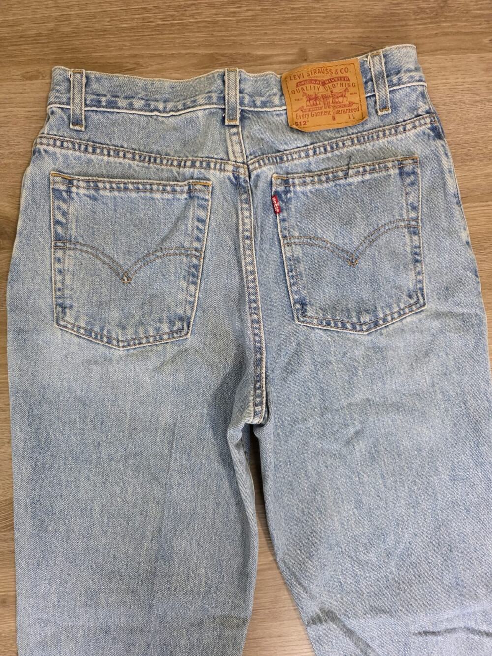 Levi's 512 Women's 11 Slim Fit Tapered Leg Jeans Light Wash 30x32